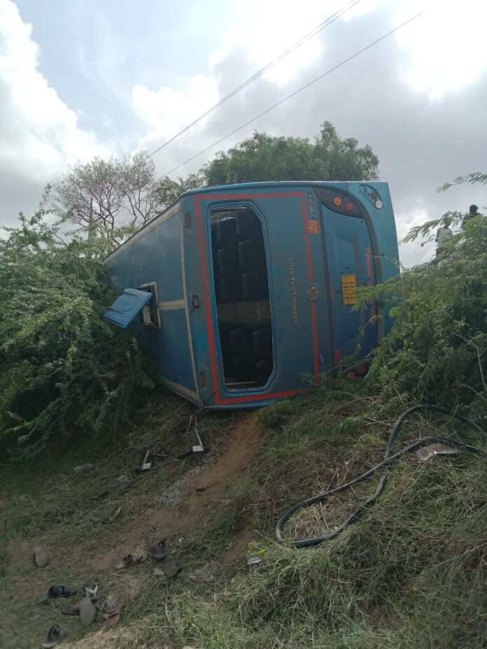 એસટી બસનો અકસ્માત